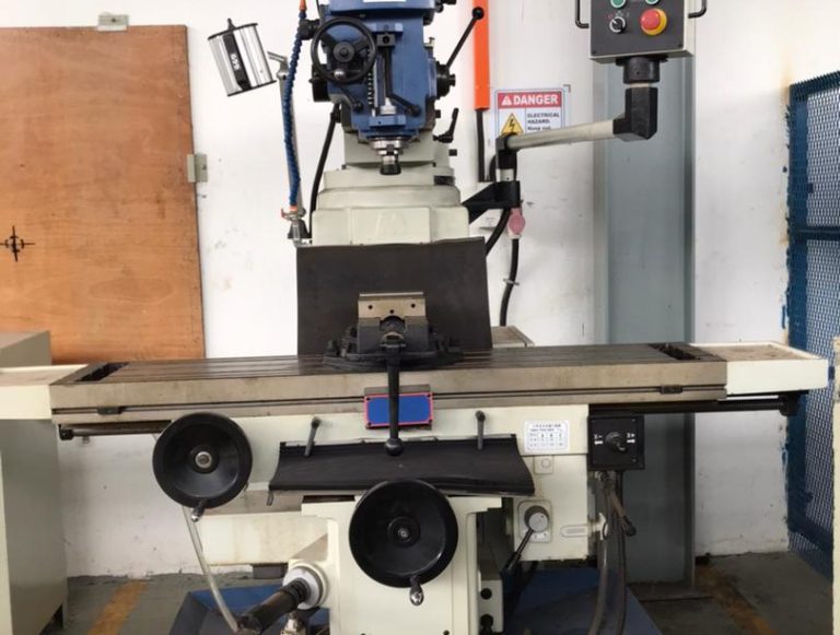 Vertical Milling Machine