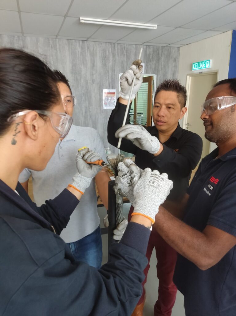 Wire Rope Resin Socketing Training